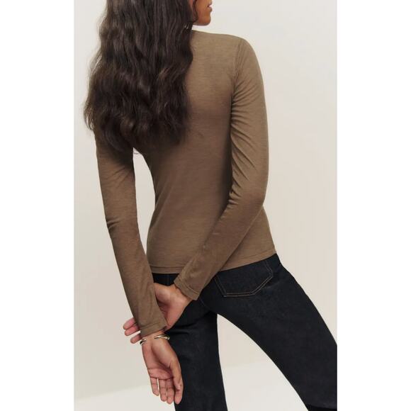 Reformation Top Small Harriet Knit Henley in Cookie Brown Casual Minimalist - Picture 3 of 11